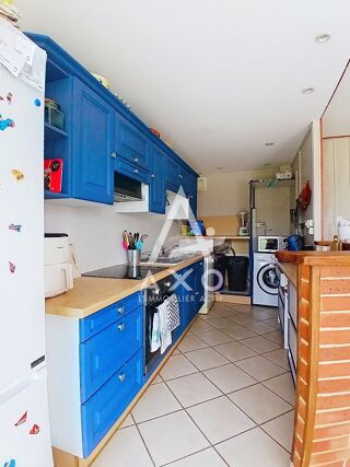  Appartement à louer 4 pièces 74 m²
