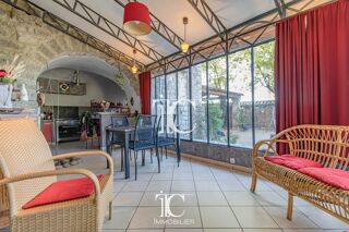  Villa à vendre 8 pièces 238 m²