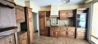  Immeuble à vendre 260 m² La plaine