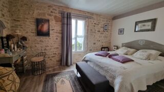  Maison � vendre 15 + pi�ces 330 m�