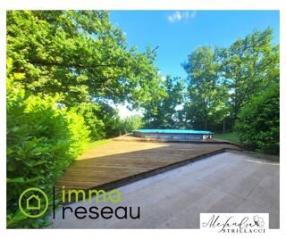  Maison  vendre 8 pices 240 m