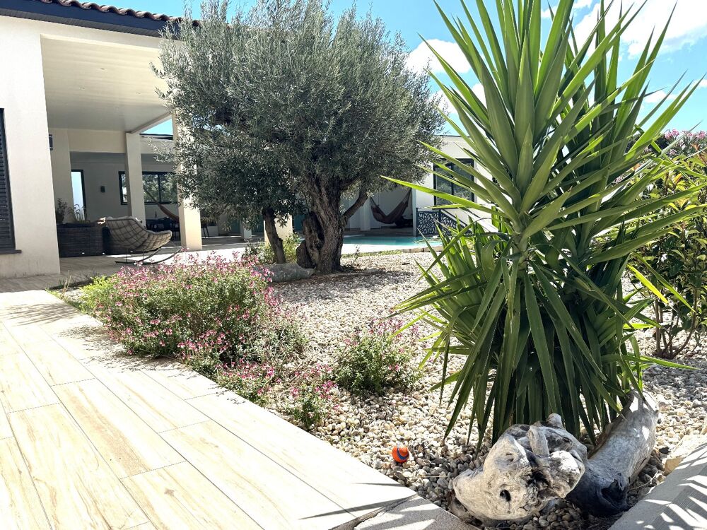 � vendre  Villa Nimes (30900)