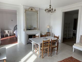  Appartement à louer 4 pièces 126 m²