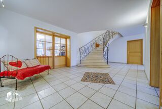  Villa � vendre 10 pi�ces 650 m�