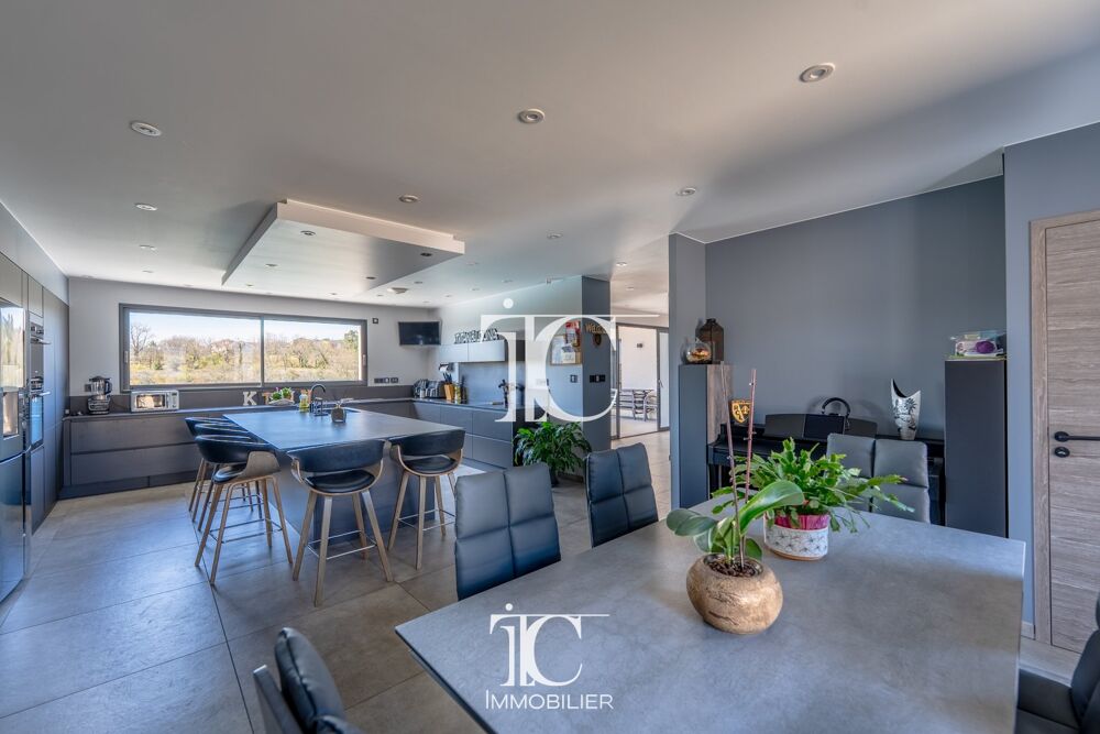 � vendre  Maison Vinezac (07110)