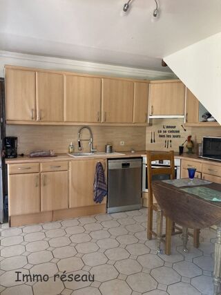  Maison  vendre 9 pices 215 m