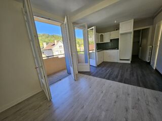  Appartement  vendre 5 pices 80 m