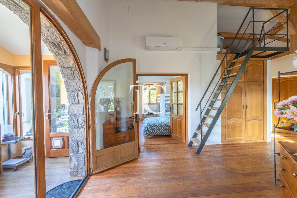 � vendre  Villa Banne (07460)