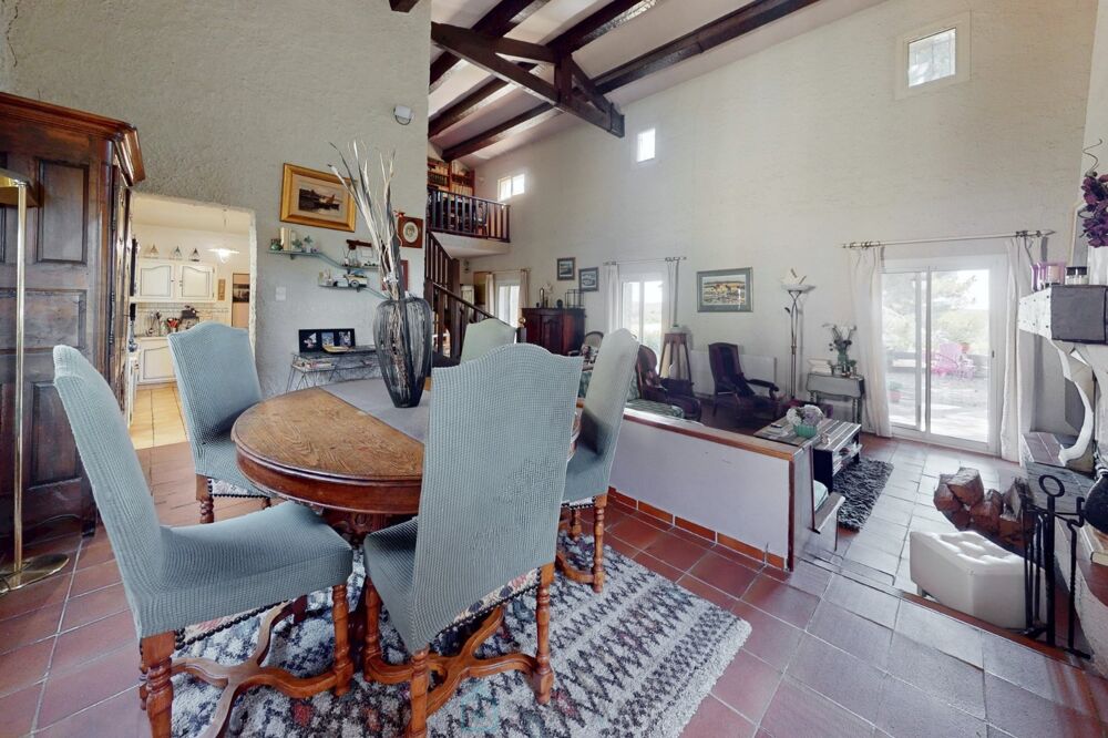  vendre  Maison Saint-Mitre-les-Remparts (13920)