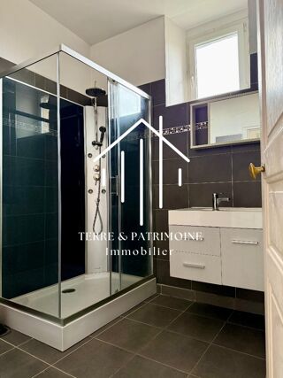  Immeuble � vendre 220 m�