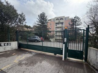  Parking / Garage � louer 1 pi�ce 13 m�