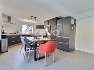  Maison  vendre 5 pices 189 m