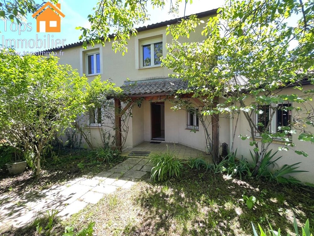 Maison 10 pièces 280 m² · à Villefranche de Rouergue · 280 m² · 294 000 €