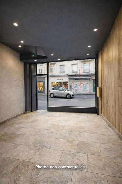 Local commercial 3237 37000 Tours