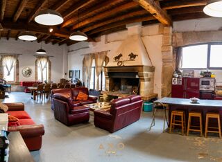  Maison  vendre 6 pices 260 m