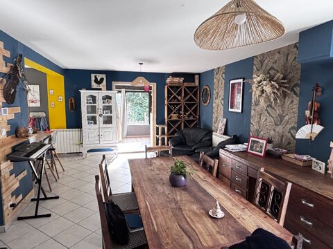   Maison Villa - 5 pi�ce(s) - 145 m�