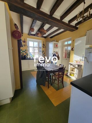  Maison  vendre 8 pices 233 m