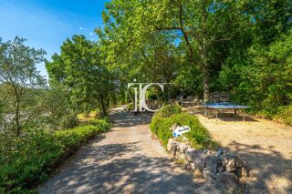  Maison à vendre 15 + pièces 423 m²