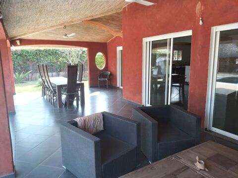  Maison � louer 4 pi�ces 210 m� Saly