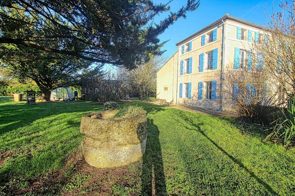 � vendre  Maison Priss�-la-Charri�re (79360)