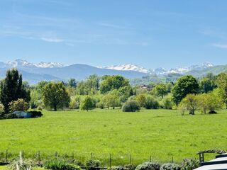  Villa  vendre 9 pices 250 m