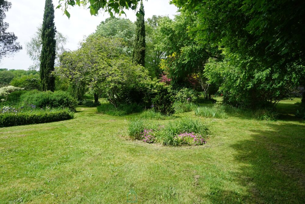 � vendre  Villa Saint-Jory-de-Chalais (24800)