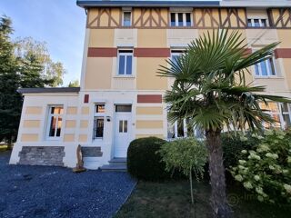  Maison à vendre 8 pièces 227 m²