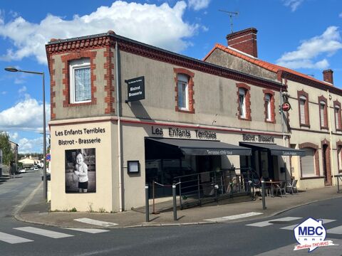 Agence 121990 49600 Beaupreau
