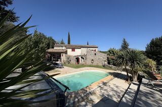  Villa � vendre 7 pi�ces 148 m�