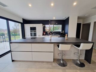  Maison � vendre 7 pi�ces 205 m�