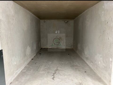  Parking / Garage � louer 