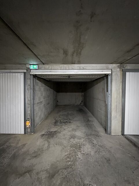 Parking / Garage � louer 1 pi�ce 12 m�
