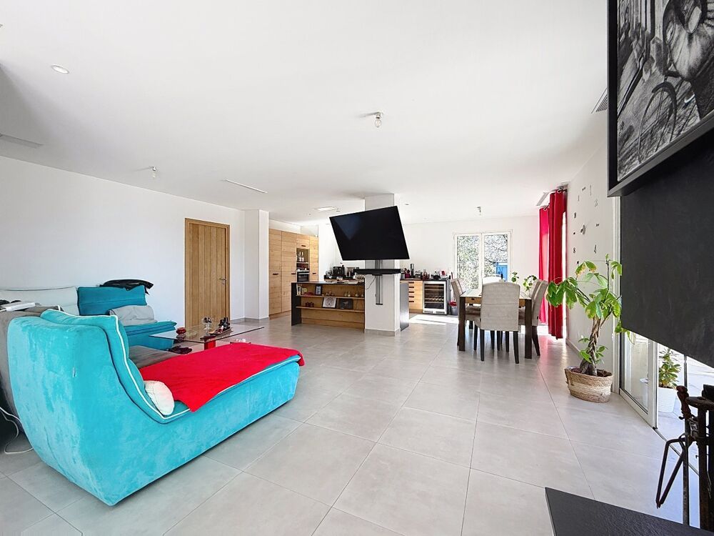 � vendre  Maison Gilette (06830)