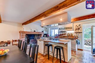  Villa  vendre 15 + pices 463 m