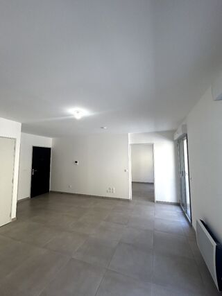  Appartement à louer 2 pièces 45 m²