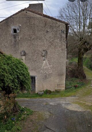 Maison 5 pièces 120 m² · à Chazelles · 120 m² · 20 000 €