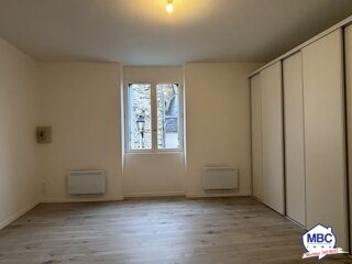  Appartement � louer 4 pi�ces 77 m�