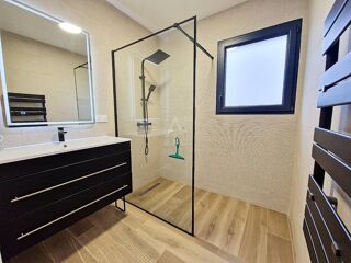  Maison � vendre 7 pi�ces 205 m�