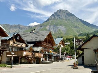 Investissement à vendre 7 pièces 371 m²