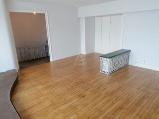  Immeuble � vendre 900 m�