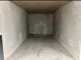  Parking / Garage à louer 