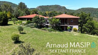  Villa à vendre 8 pièces 150 m²