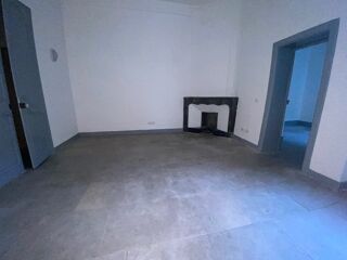  Appartement à louer 4 pièces 97 m²
