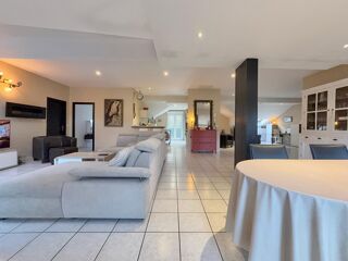  Appartement à vendre 5 pièces 159 m²