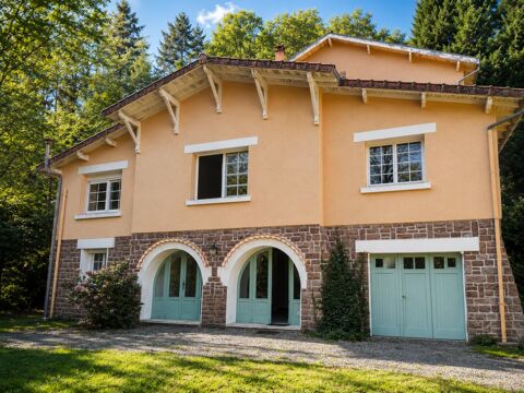   Maison Maison - 7 pièce(s) - 207 m²
