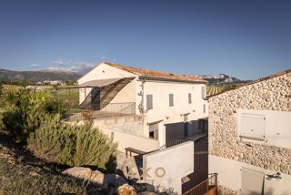  Villa à vendre 15 + pièces 567 m²