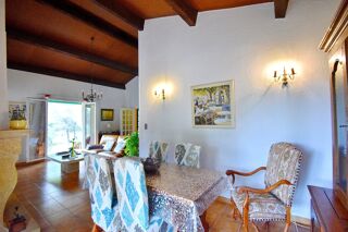  Villa  vendre 11 pices 186 m