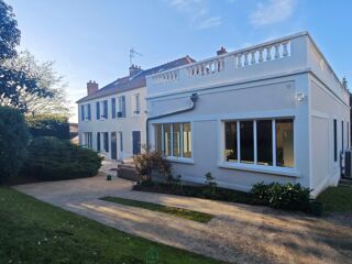  Maison � vendre 10 pi�ces 300 m�