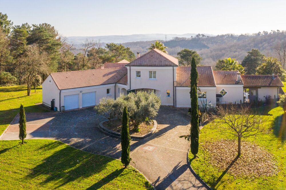 � vendre  Villa Ussac (19270)