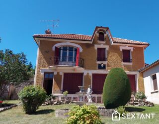  Villa  vendre 8 pices 140 m